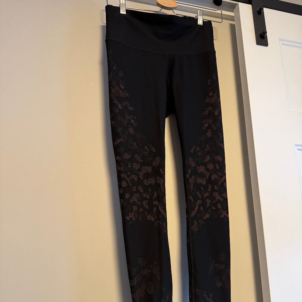 Lululemon Black High-Rise Leggings with Mesh Detail | Size 8